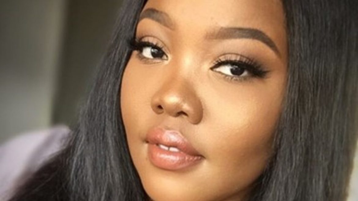 Pieces With Bee Makina